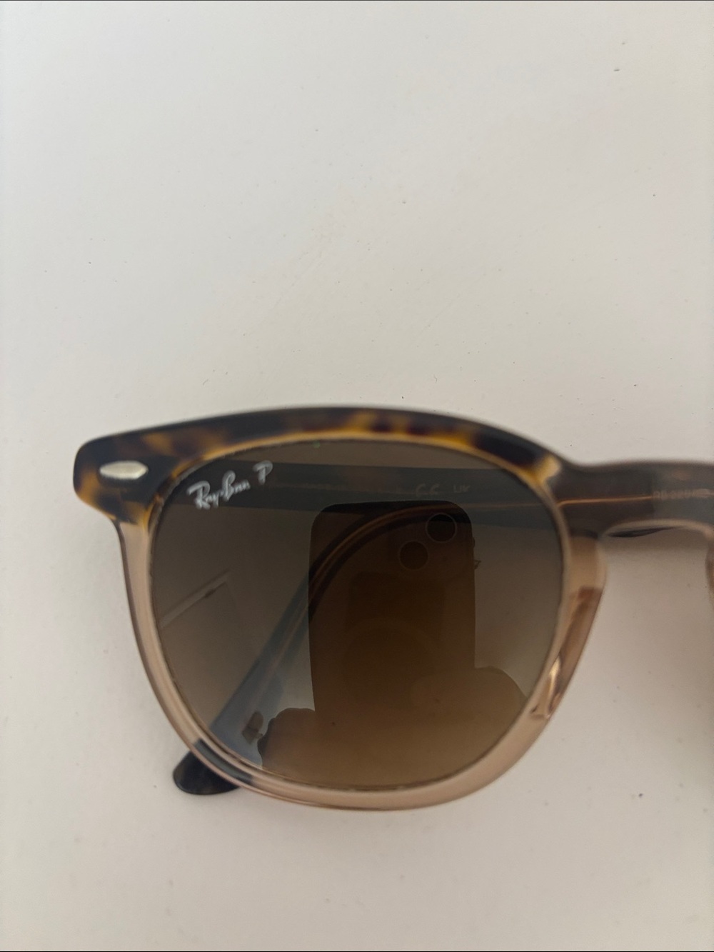 Ray-Ban Women’s Polarized Hawkeye Tortoiseshell Brown Gradient Round Sunglasses - Picture 2 of 6